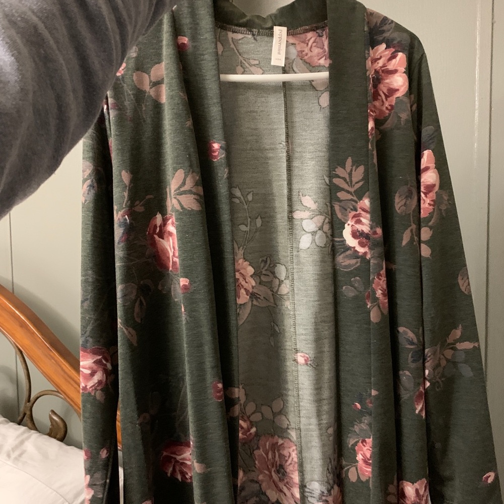 Lightweight top